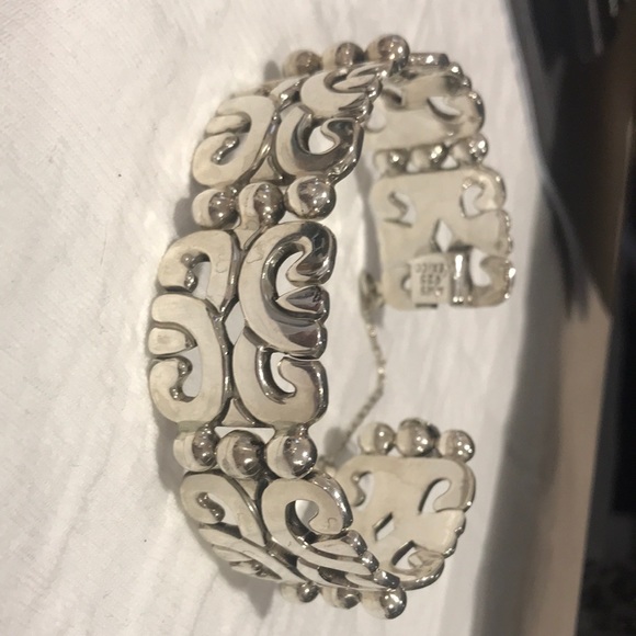 *Price Firm* Mexico Sterling Silver Bracelet with Safety Clasp - Picture 2 of 8